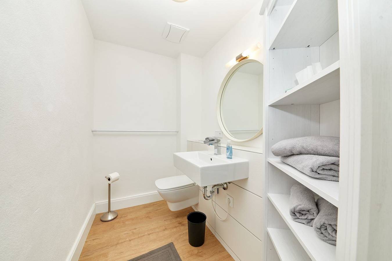 Ganze Wohnung, Komfortable Ferienwohnung mit 3 Schlafzimmern, in Bernkastel-Kues mit Flussblick und moderner Ausstattung in Bernkastel-Kues, Bernkastel-Kues & Umgebung