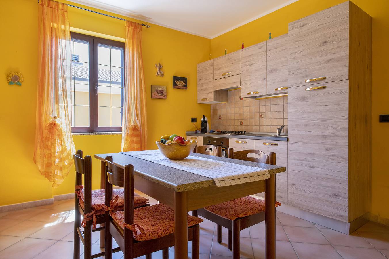 Ferienwohnung 'La Casa di Patty' mit Meerblick, Gemeinschaftsterrasse & Klimaanlage in Sennori, Sassari Provinz