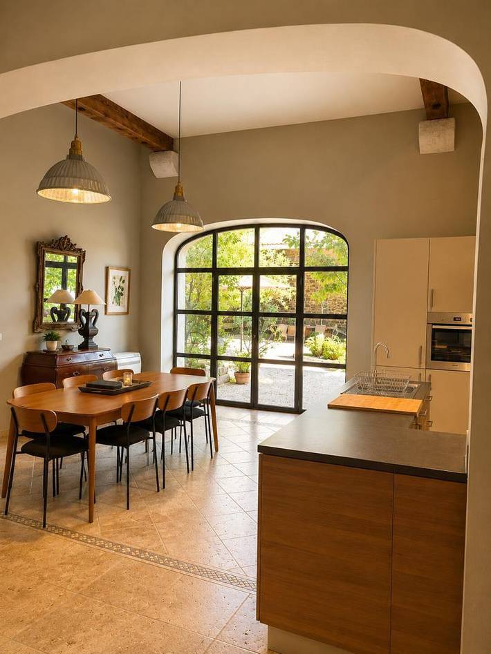 Gîte pour 8 personnes, avec piscine et jardin à Narbonne - 2
