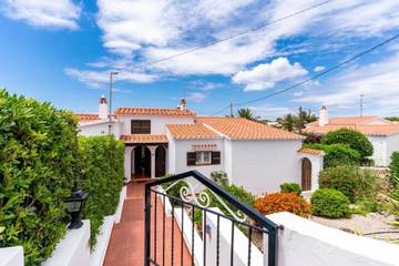 Private Sea View Villa· Casa Honiol in Alaior Gemeinde, Menorcas Küste für 6 