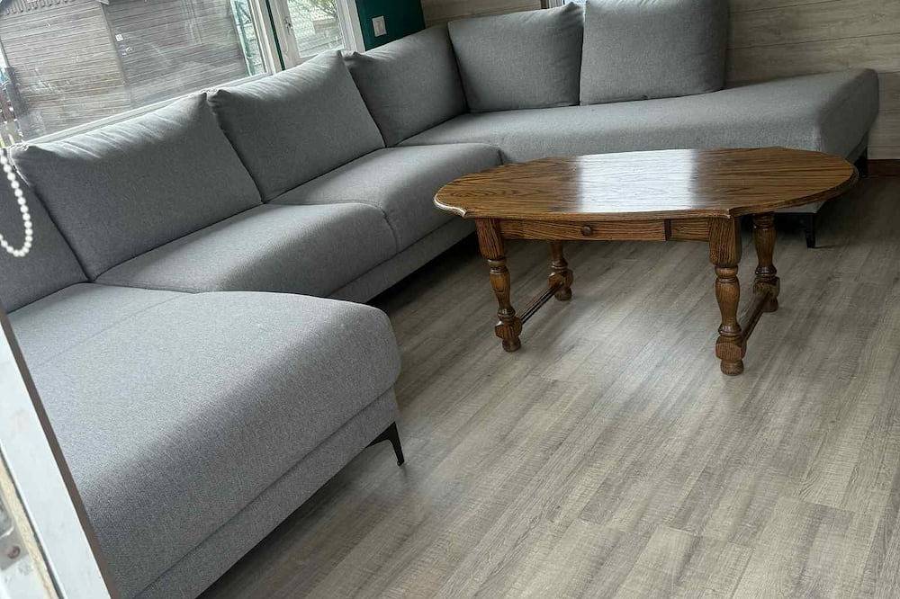 Caravan aan vijver – ideaal voor expats, ondernemers & rustzoekers! in Geraardsbergen, Oost-Vlaanderen