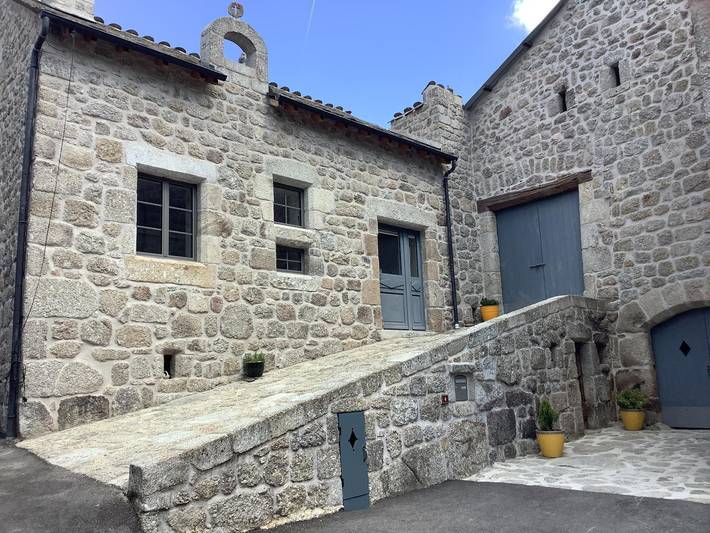 Gîte pour 2 personnes dans Chastel-Nouvel