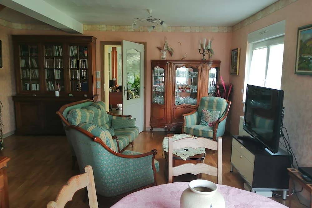 Apartamento entero, Casa rural en una bonita casa en Alsacia en Illfurth \"Haut-Rhin\" in Illfurth, Región de Altkirch