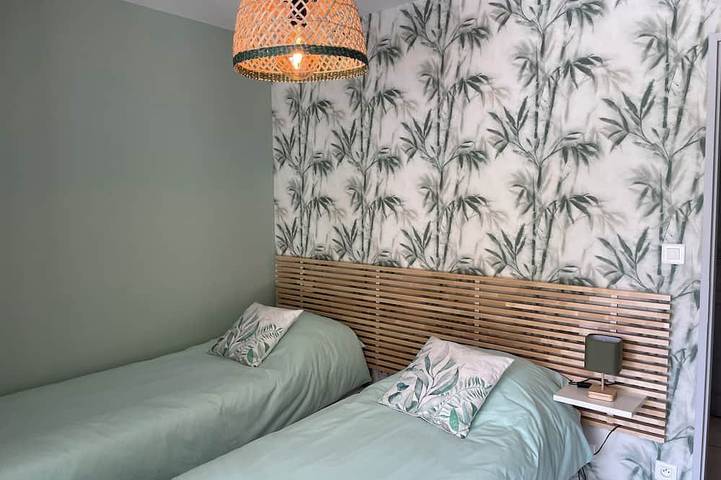 Location de vacances pour 6 personnes, avec jardin et jacuzzi à Les Salelles - 2