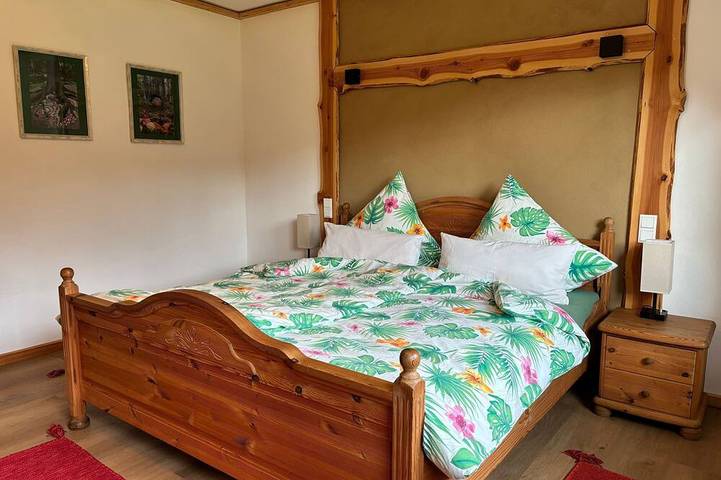 Ferienhaus für 6 Personen, mit Terrasse und Garten in Bad König - 2