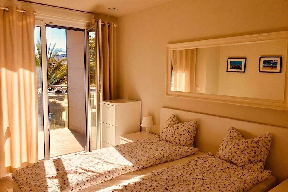 Entire apartment, Brand new cozy apartment few steps from the beach, with pool, terrace and Wifi in Playa Carrer La Mar, el Campello