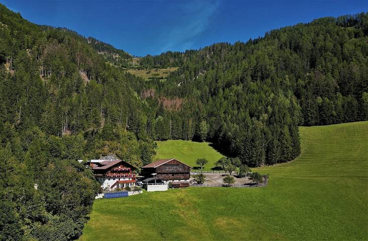 Ferienwohnung für 6 Personen, mit Balkon und Terrasse sowie Garten und Sauna in Matrei in Osttirol