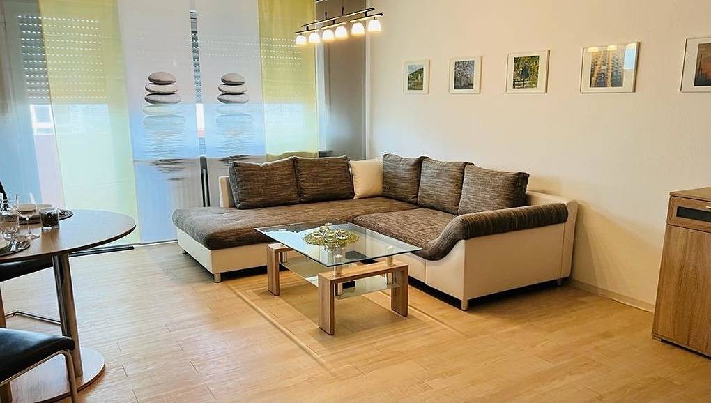 Geheel vakantieappartement, Vakantieappartement voor 3 personen met balkon in Bad Bergzabern, Landkreis Südliche Weinstraße