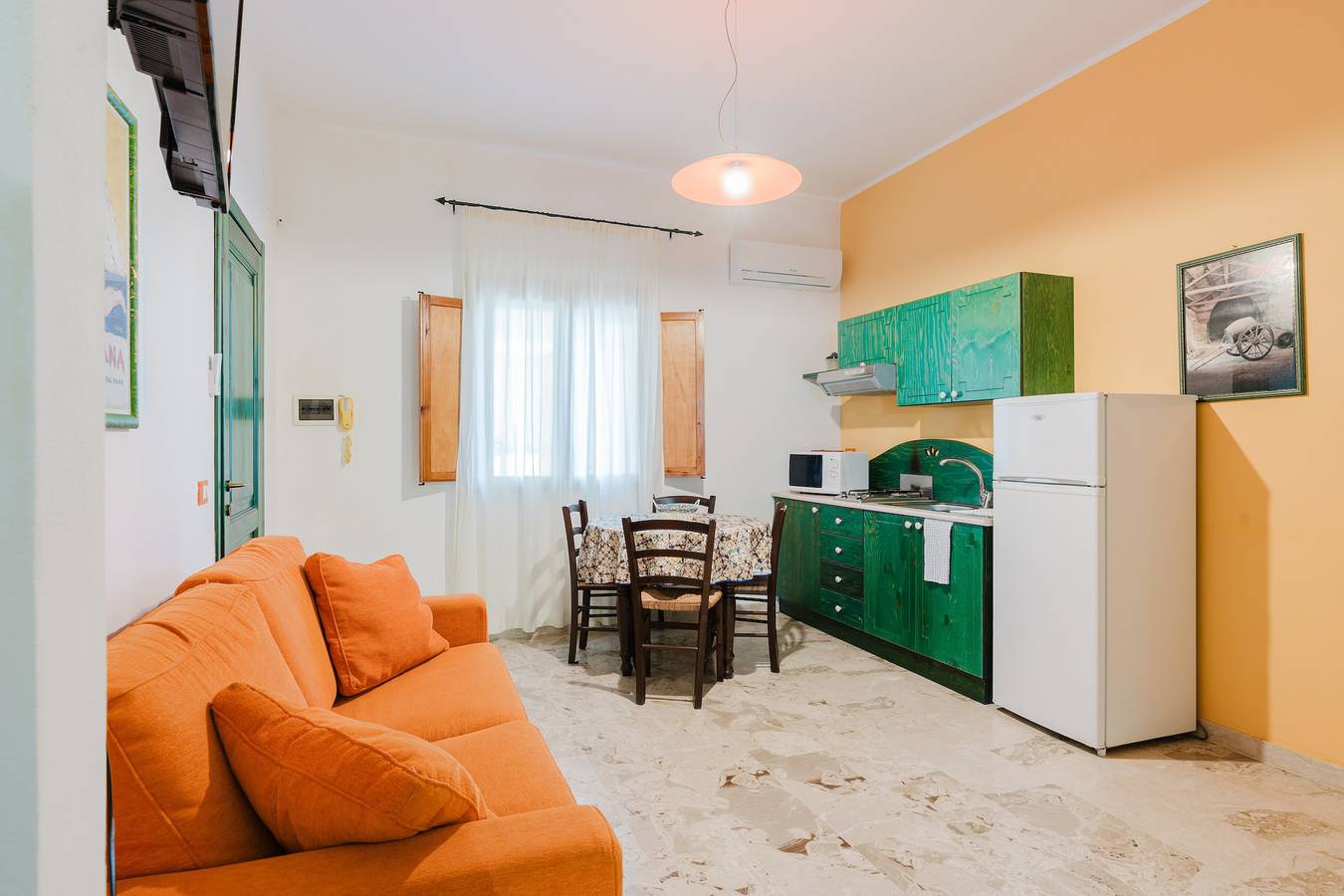 Appartement entier, Appartement 'Appartamento Standard 7' avec piscine partagée, Wi-Fi et climatisation in Castellammare del Golfo, Province de Trapani