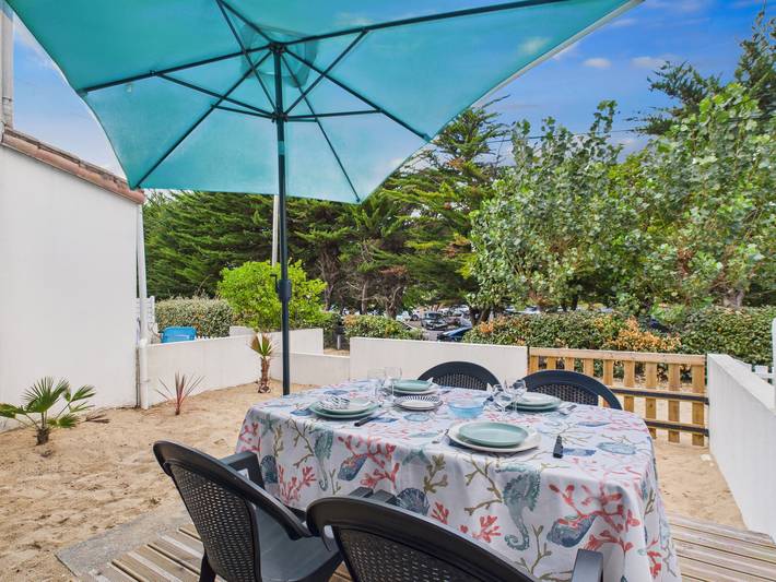 Gîte pour 4 personnes, avec terrasse et jardin dans Plage des Becs
