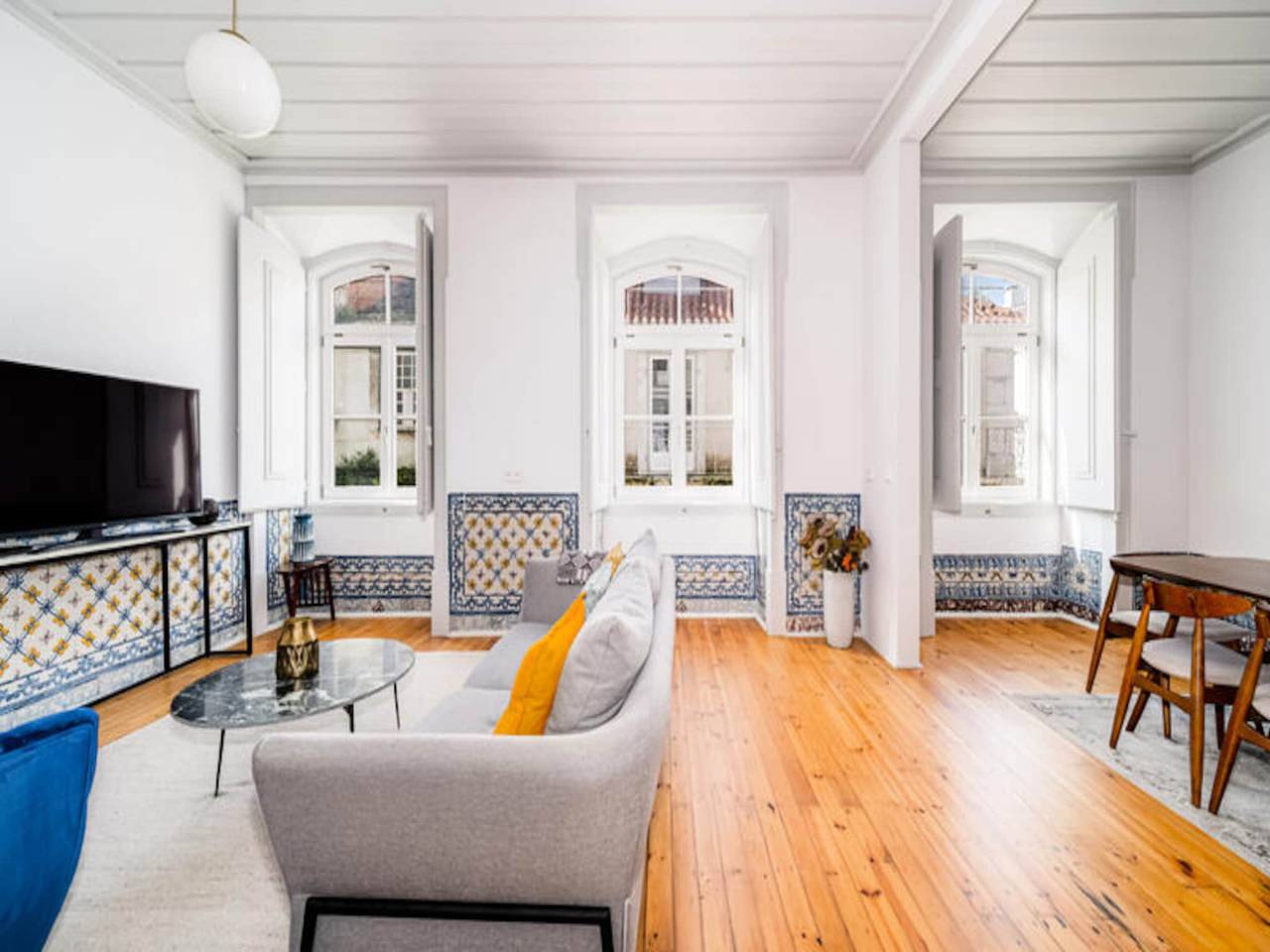 Ganze Wohnung, Wohnung in Chiado in der Nähe des Flusses Rio Tejo in Sé, Santa Maria Maior