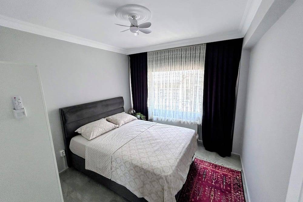 Appartement entier, Renovated comfy apartment with unique sea view in Izmir, Égée turque