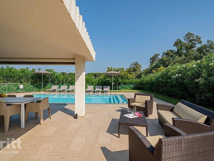 Location de vacances pour 8 personnes, avec terrasse ainsi que balcon/terrasse et piscine dans Cardedu - 2