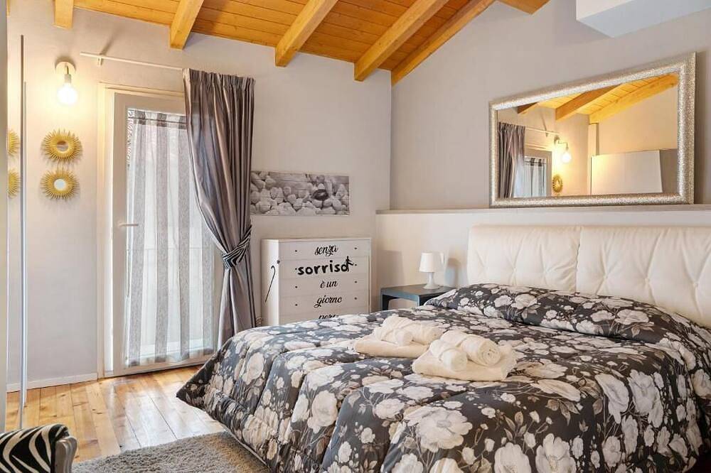 Entire apartment, Antico Borgo Monregale - Charming Loft - Relax and charm in the heart of Mondovi in Mondovì, Cuneo Province