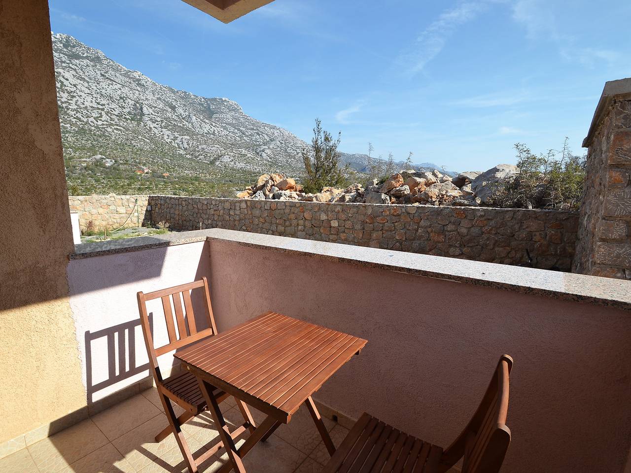 Ganze Wohnung, Golub in Cesarica, Naturpark Velebit