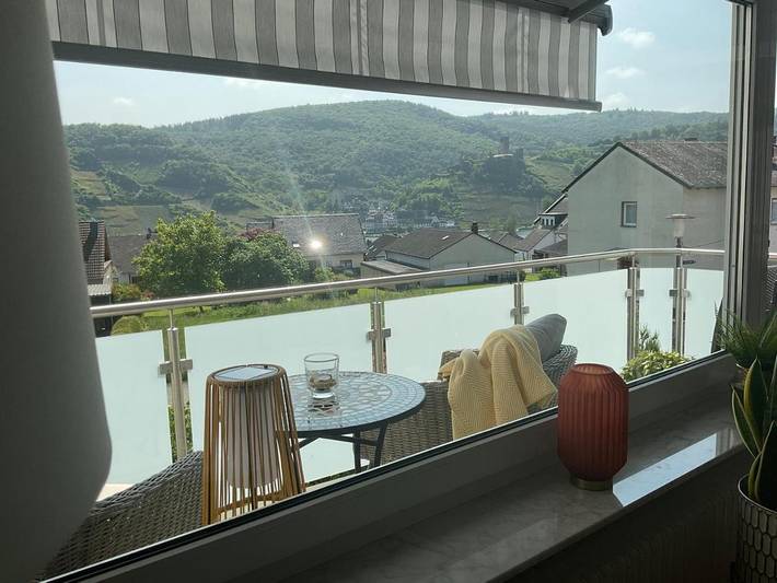 Ferienwohnung für 4 Personen, mit Ausblick und Balkon in Ellenz-Poltersdorf