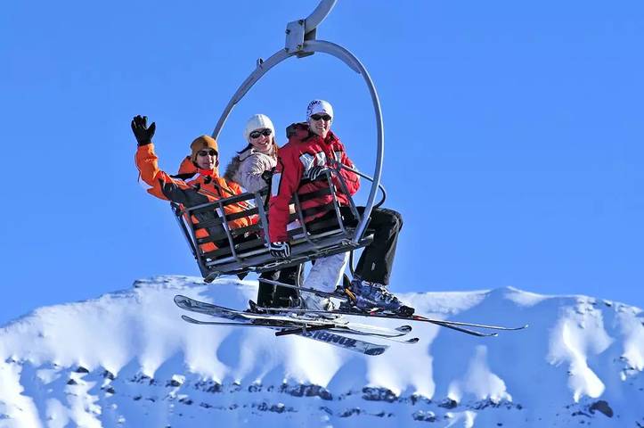Chalet pour 6 personnes, avec piscine, animaux acceptés à Albiez-Montrond - 3