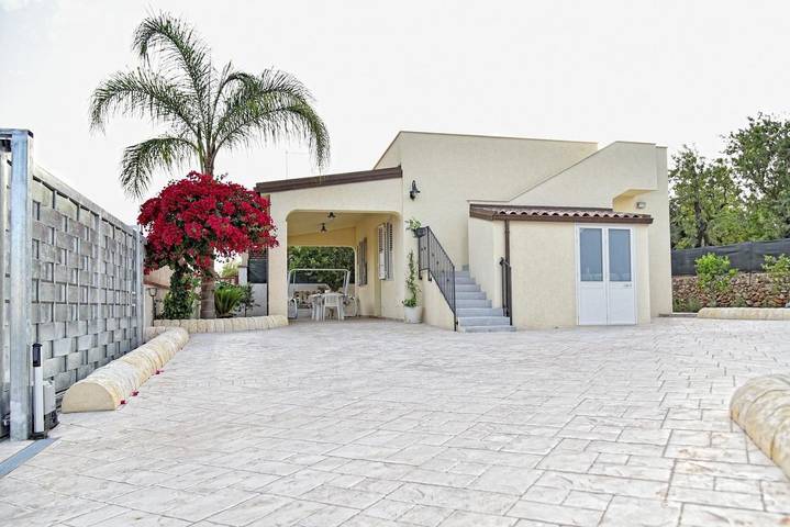 Ferienhaus für 8 Personen, mit Ausblick und Garten, kinderfreundlich - 1