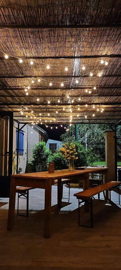 Gîte pour 6 personnes, avec vue ainsi que jardin et terrasse à Saint-Martin-sur-Ocre