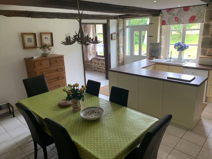 Gîte 'La Sejannerie' avec terrasse privée, jardin privé et Wi-Fi in Gathemo, Région d'Avranches