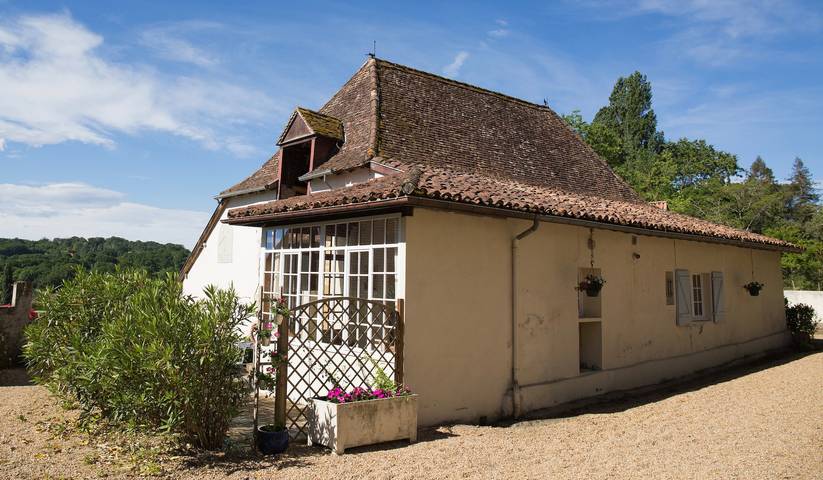 Gîte pour 4 personnes, avec piscine, adapté aux familles