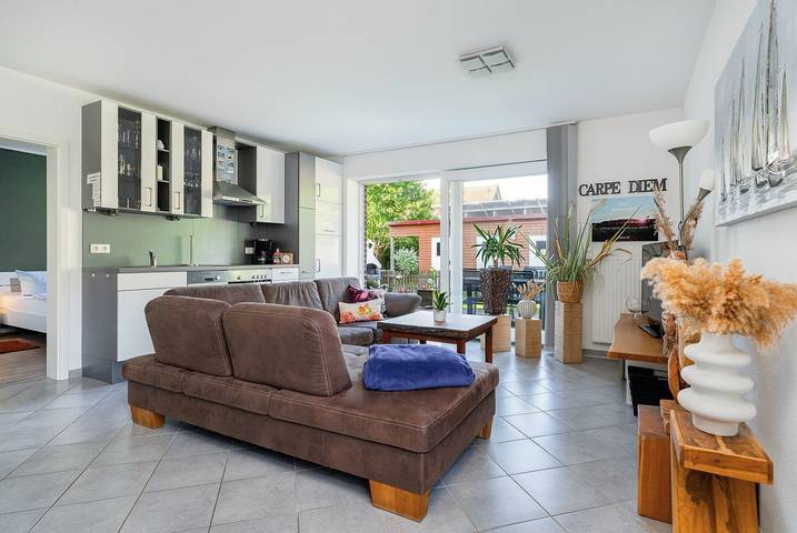 Ganze Wohnung, Ferienwohnung mit großem Garten in Norddeich in Strand Norddeich, Norddeich