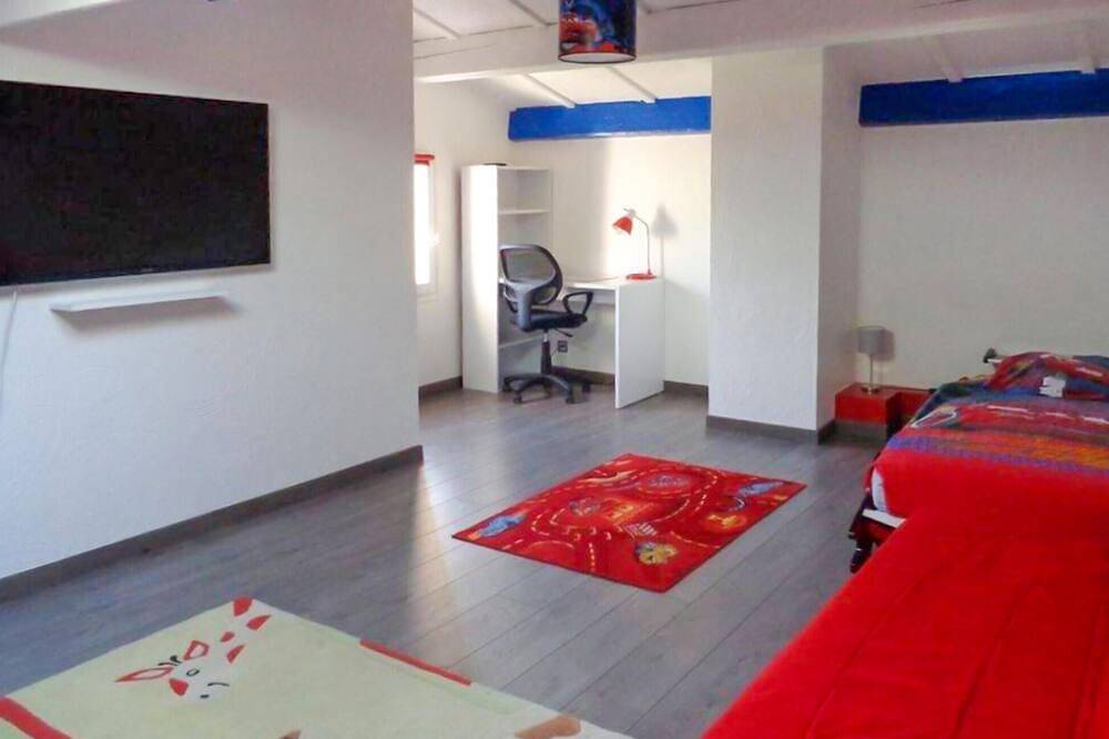 Gorgeous home in La Gaude in La Gaude, Cannes region