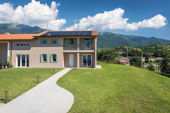 Gîte pour 12 personnes, avec jardin à Paderno del Grappa