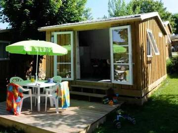 Mobil home pour 5 personnes, avec bassin pour enfant à Thégra