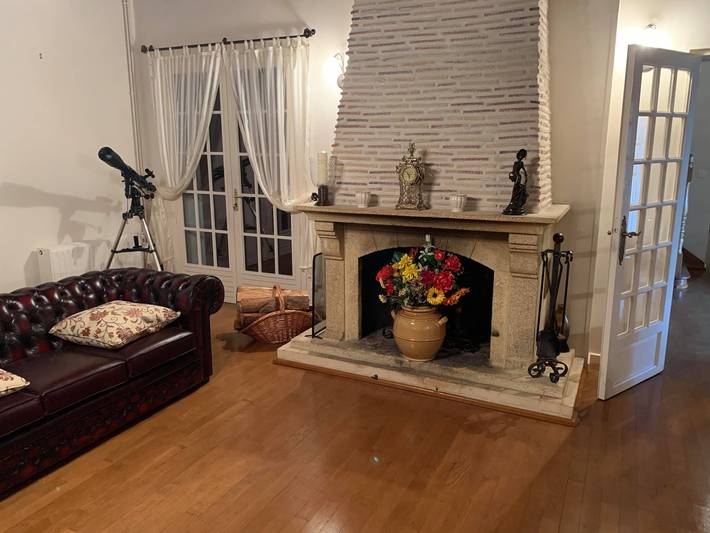 Location de vacances pour 8 personnes, avec vue sur le lac et terrasse ainsi que jardin et vue, animaux acceptés à Dournazac - 2