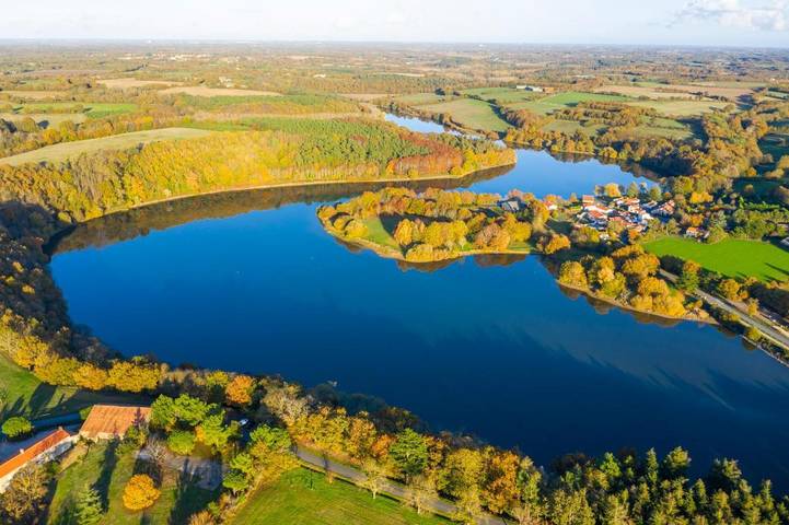 Location de vacances pour 4 personnes, avec piscine dans Lac du Jaunay - 3