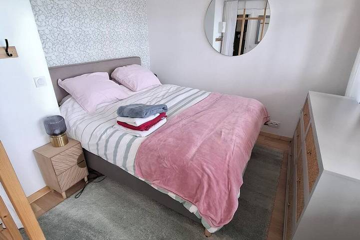 Entire apartment, Seafront 3*** Listed Apartment Bright Elegant & Comfortable Well-Equipped in Agon-Coutainville, Coutances