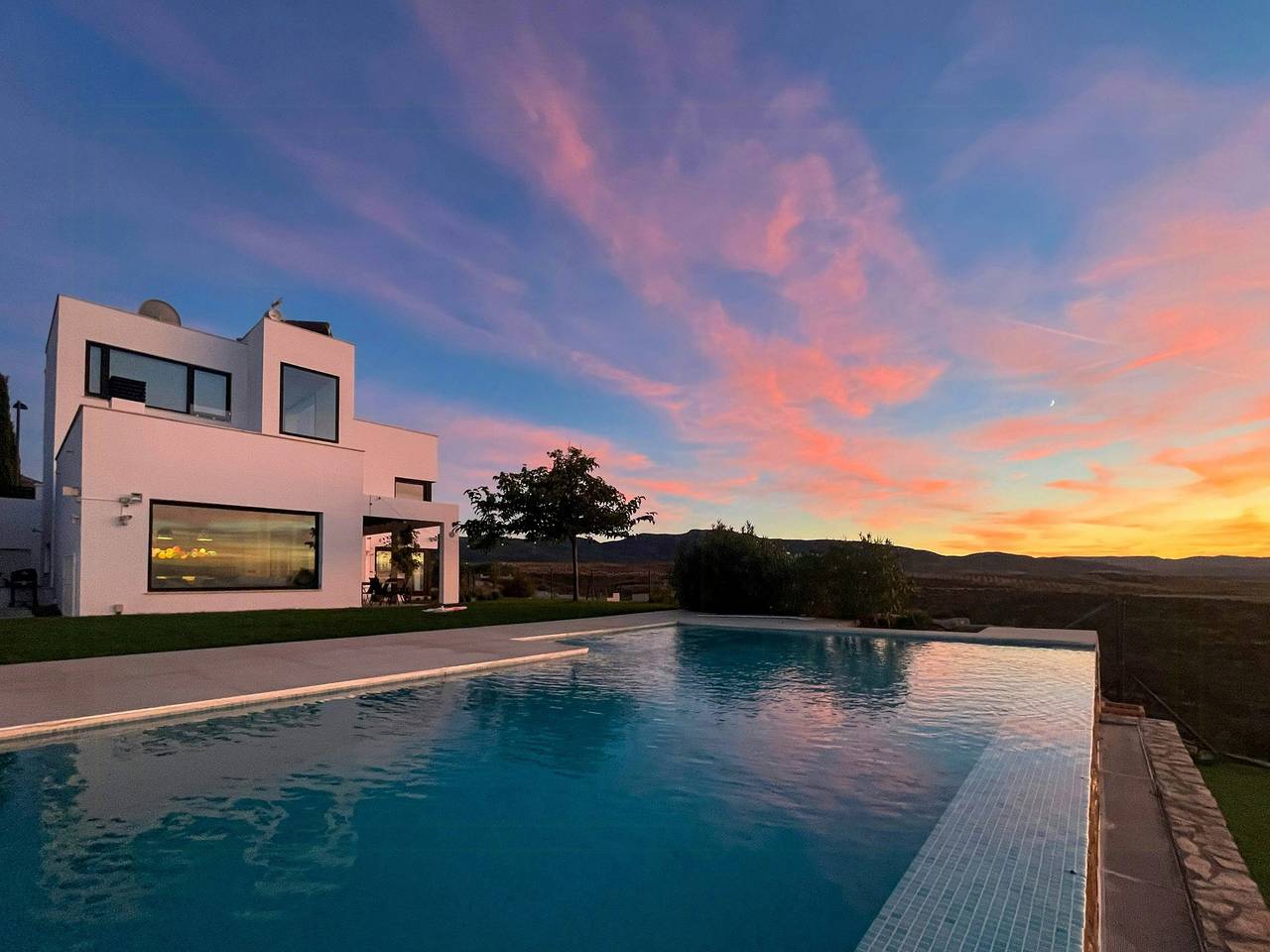 Villa dans la Sierra Nevada vous offrant une vue imprenable in La Zubia, Province de Grenade