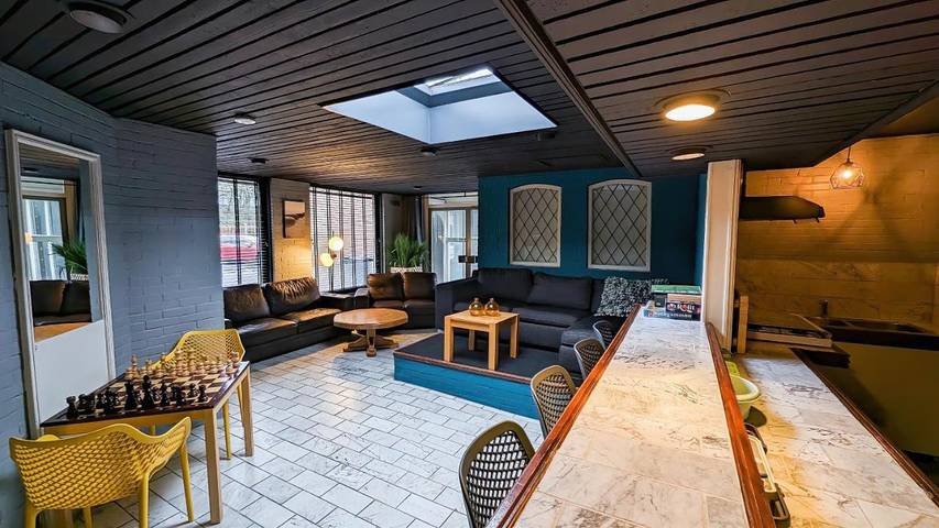 Location de vacances pour 8 personnes, avec sauna ainsi que piscine et terrasse à Meppel - 3