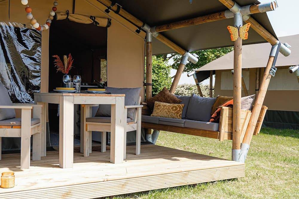 Are you ready for a mini escape? Want to get away from it all without going too far from home? Book your own Bell tent now! in Niederländische Nordsee