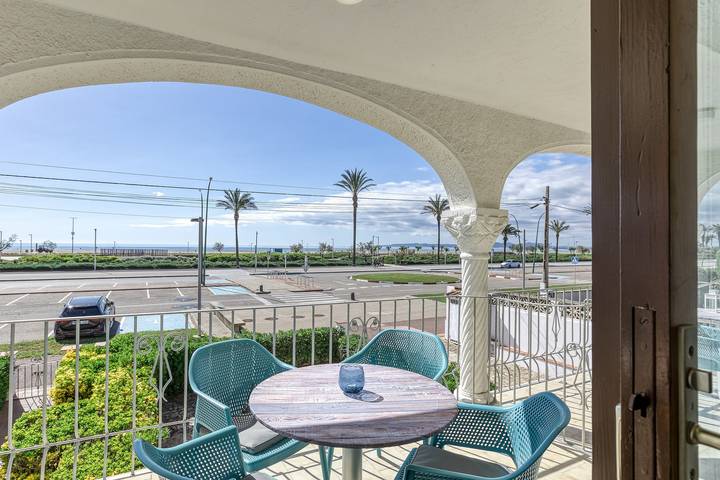 Ganze Wohnung, Apartment 'Salins 3' mit Meerblick, Wlan und Klimaanlage in Empuriabrava, Oberampurien