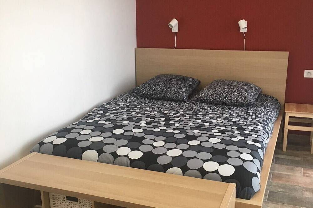 Charming bed & breakfast with Wifi in pleasant Antoingt in Antoingt, Massif Central