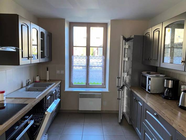 Gîte de France 11 Personen in Puilly-et-Charbeaux, Ardennen