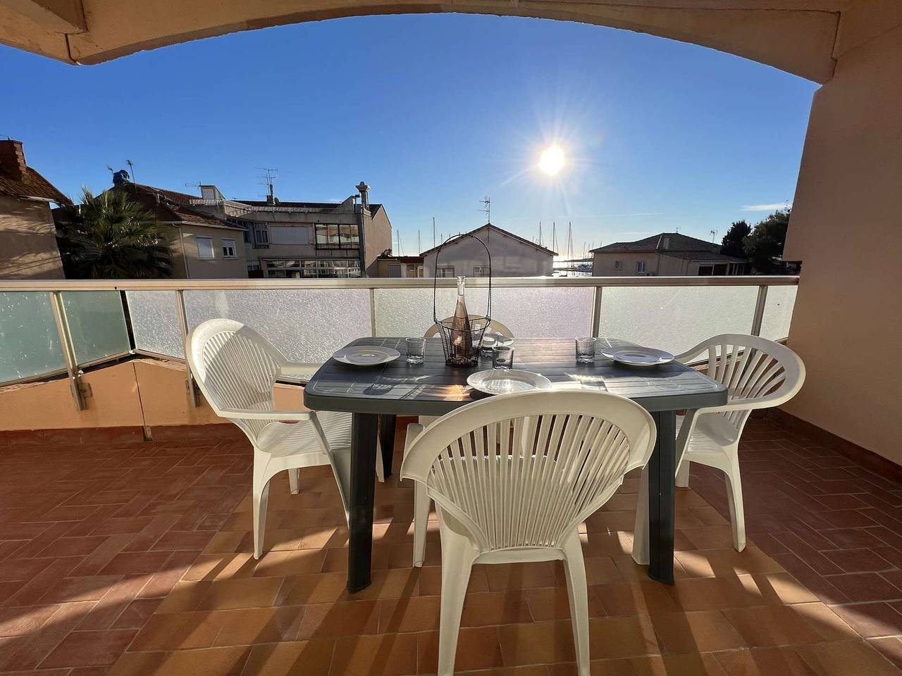 Appartement entier, T2 avec terrasse et parking, proche plage, 4 pers in Valras-Plage, Côte méditerranéenne (France)
