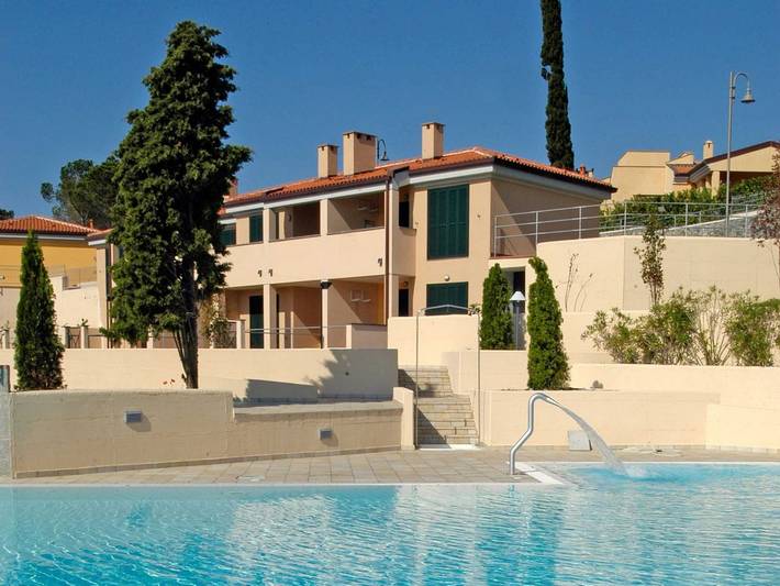 Appartamento per 2 persone, con piscina e giardino a Cogoleto