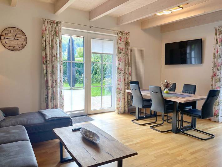 Ferienhaus für 6 Personen, mit Ausblick und Garten in Lohme - 2