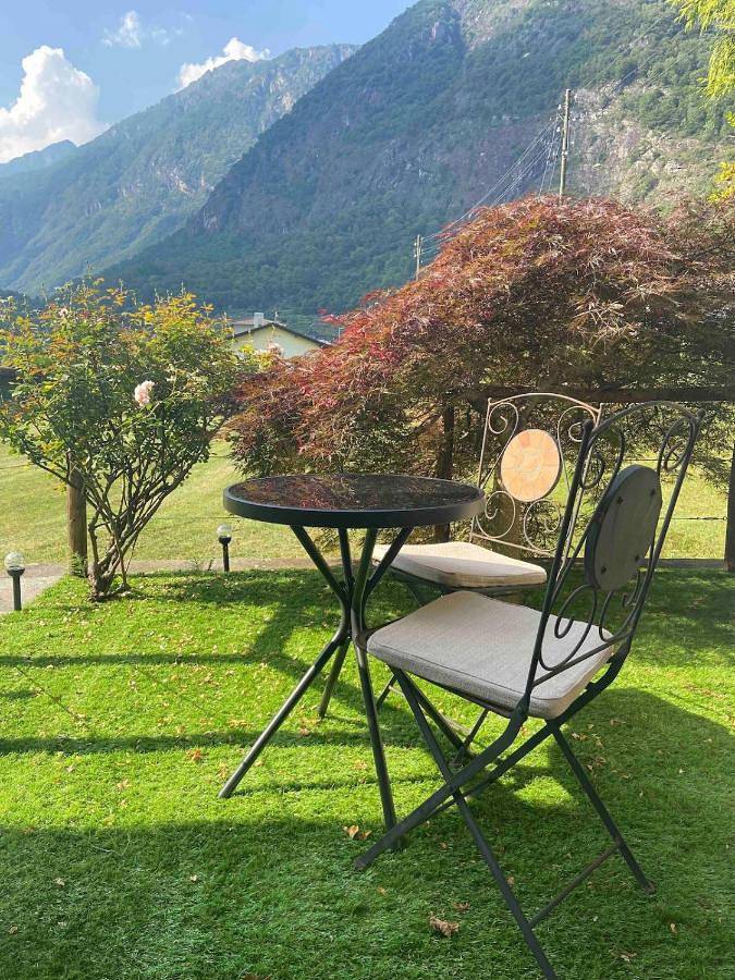 Ferienwohnung für 4 Personen, mit Terrasse in Maggia