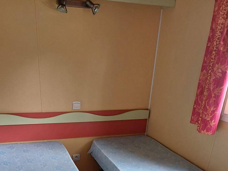 Camping La Petite Rivière - Mobile home 6 persons - 3 bedrooms in Clergoux, Tulle region