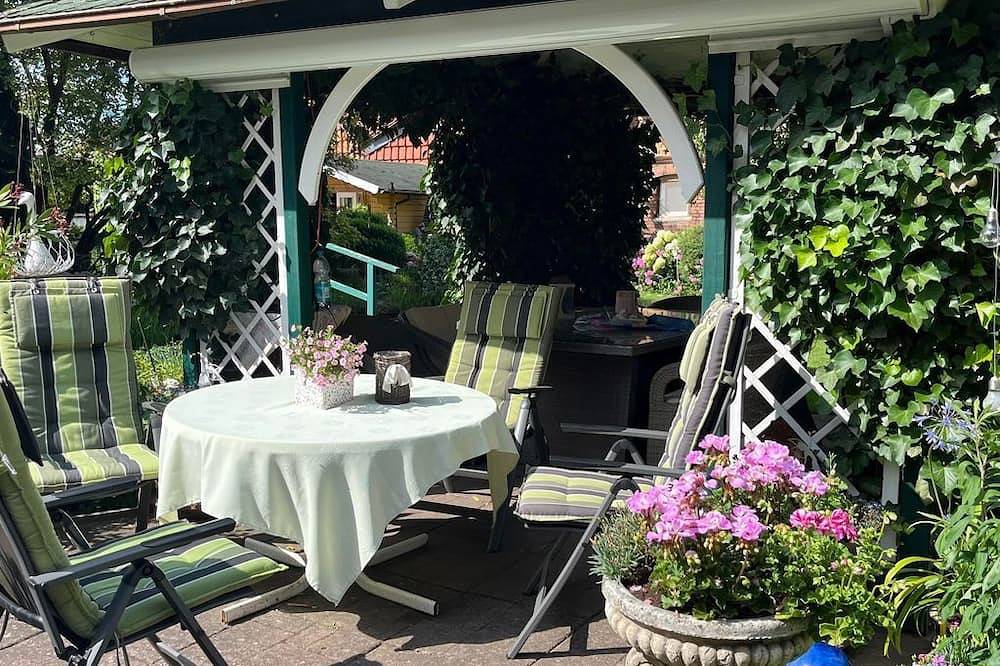 Apartamento inteiro, Vacation apartment Residenz zur Ahlsburg - Apartment with 2 bedrooms in Einbeck, Weser Hills