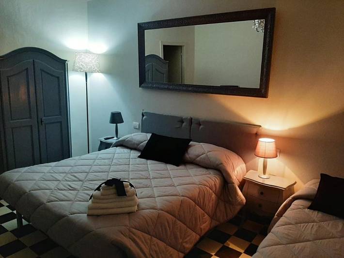 Chambre d’hôte pour 2 personnes, avec vue ainsi que piscine et jardin, animaux acceptés à Lucca - 4