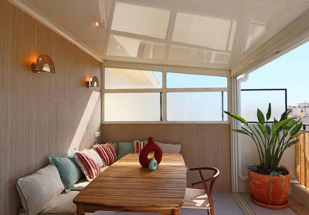 Entire apartment, Rare! Oasis Btw Old Antibes & Beach in Antibes, Mediterranean Coast (France)