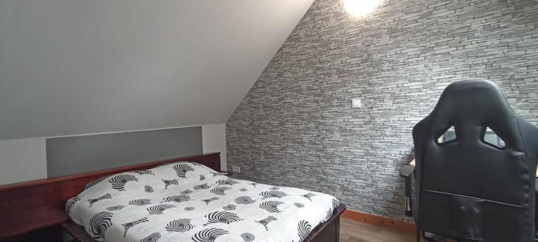 Location de vacances pour 6 personnes, avec terrasse à Ploëzal