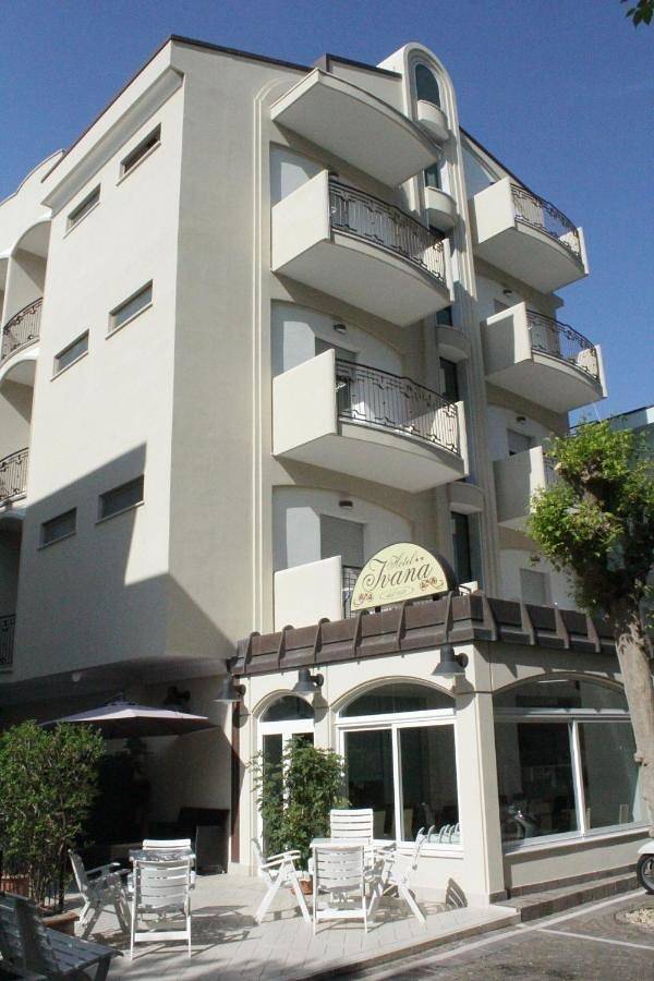 Hôtel pour 5 personnes, avec terrasse à Misano Adriatico - 2