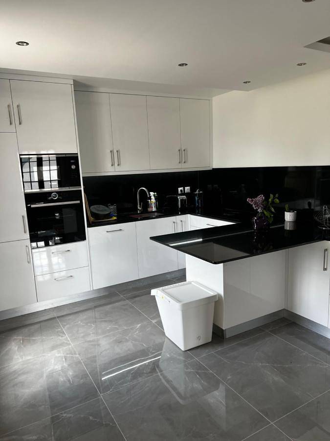 Location de vacances pour 12 personnes, avec terrasse dans Arnouville Les Gonesse - 2