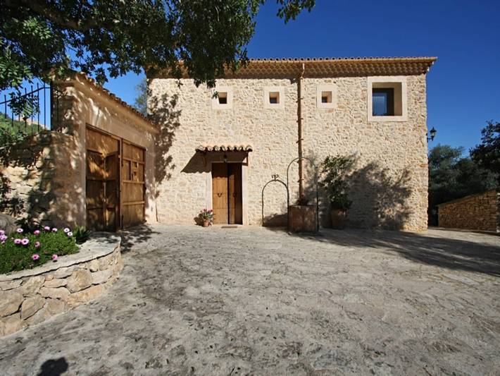 Finca für 8 Personen, mit Pool und Garten in Petra (Mallorca) - 2